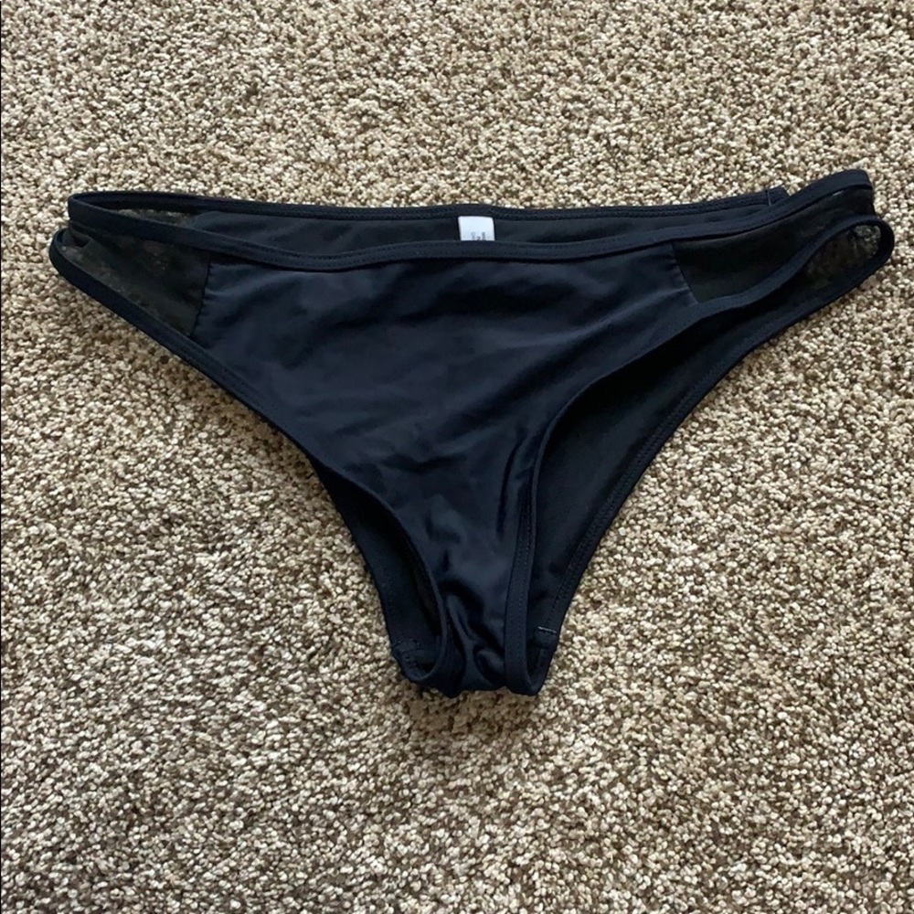 Swimsuit bottoms